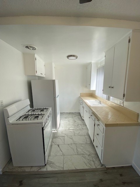 Floor plan for 1 bed, 1 bath